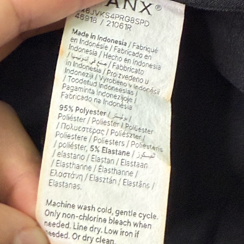 Spanx Women's Carefree Crepe Popover Sleeveless Blouse No-Show Coverage Black 3X - Picture 9 of 11
